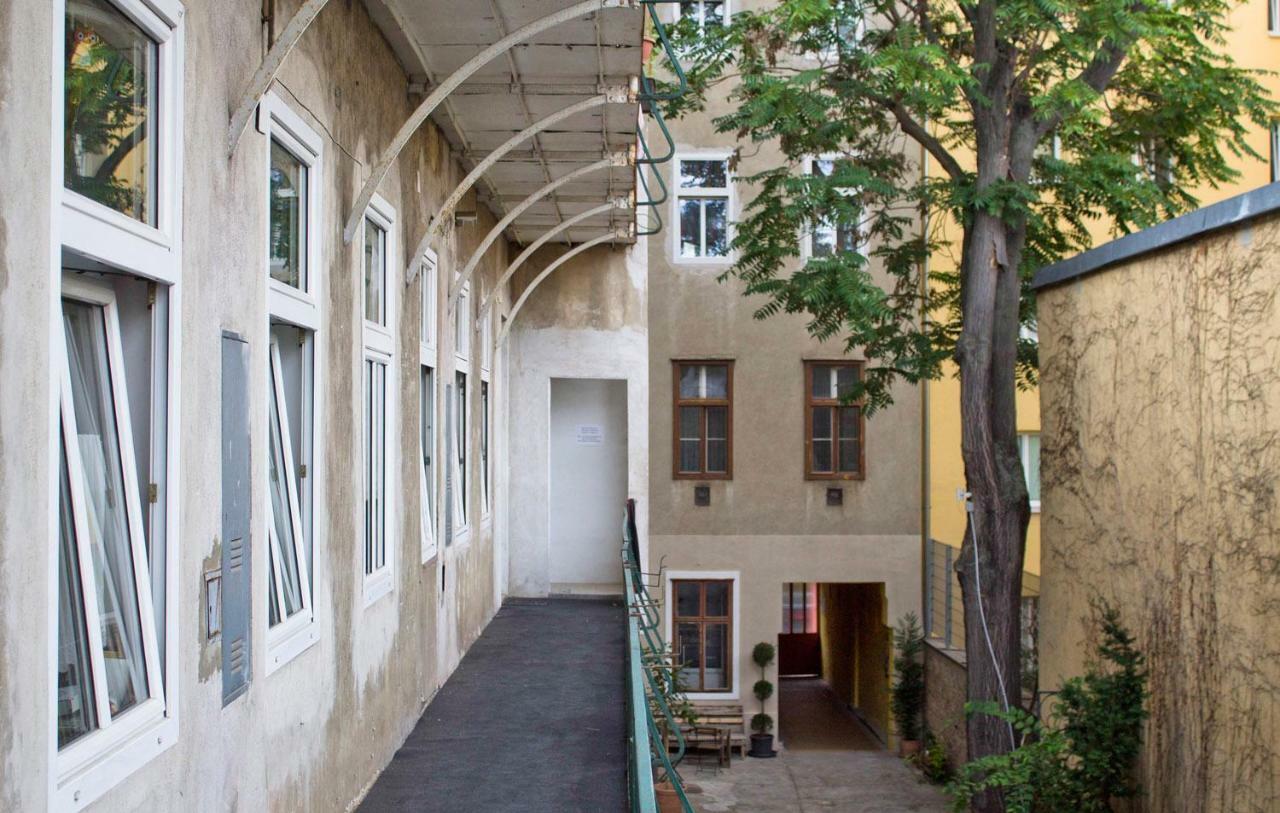 Metro Hostel Wenen